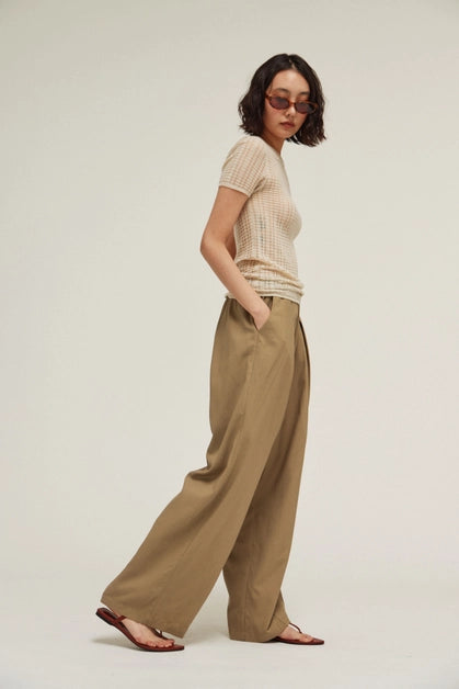 Linen Tuck Pants