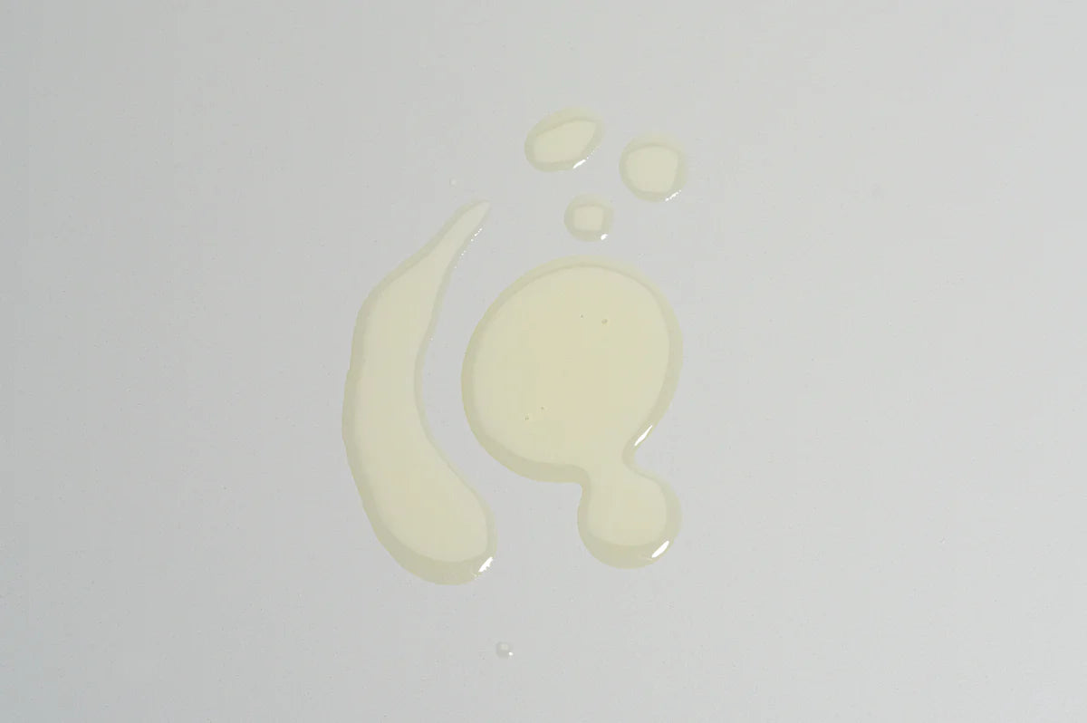 Hibiscus + Daikon Seed Protective Hair Oil
