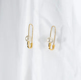 Roxy Pearl & 24K Gold Plated Safety Pin Earring