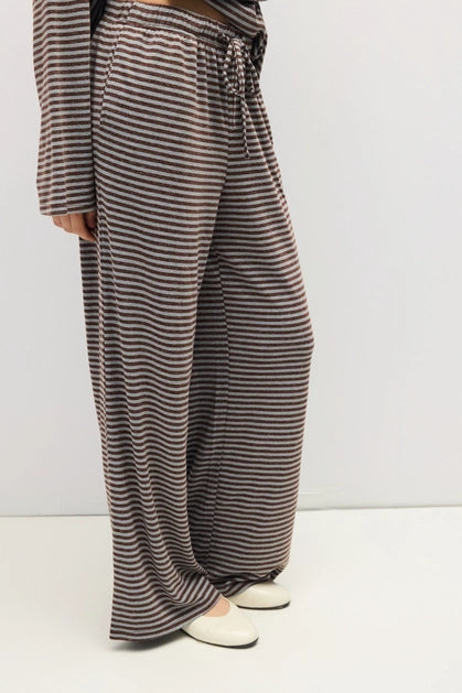 The Brook Pants - Olive/Burgundy