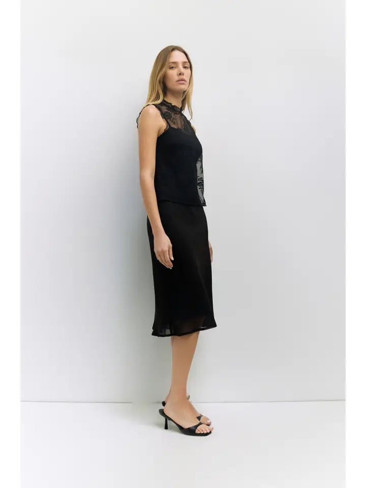 The Jennifer Top