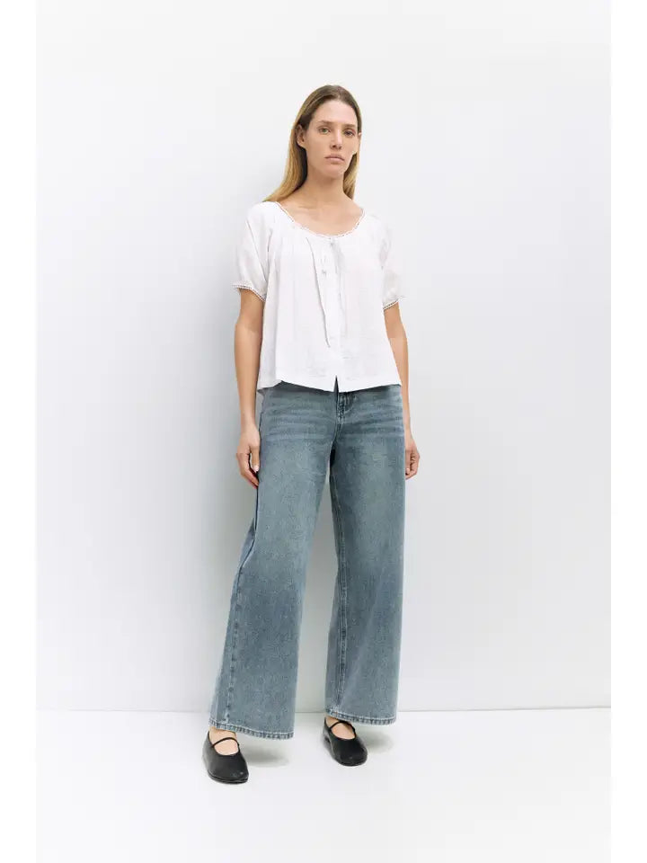 The Amaya Top