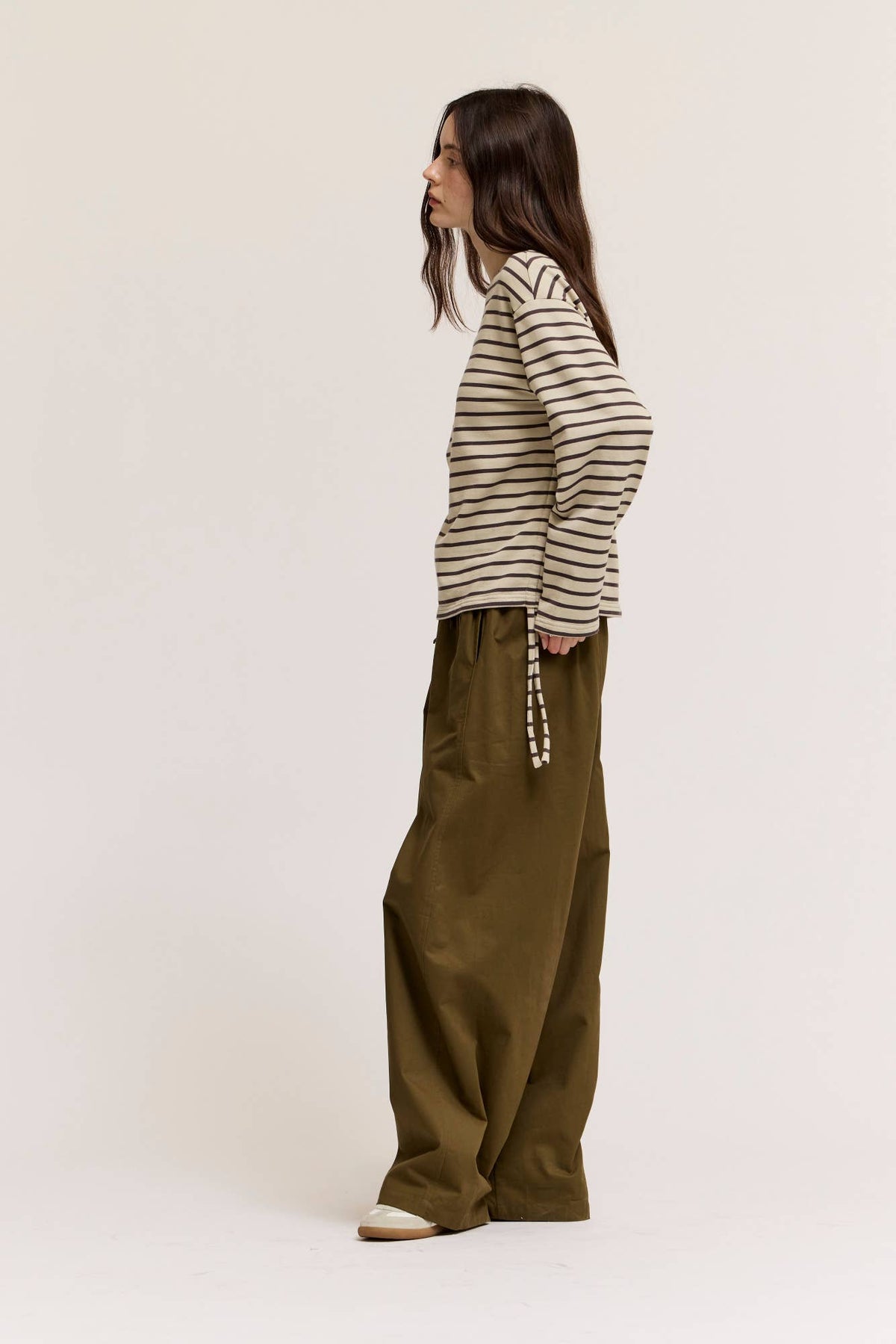 Side Drawstring Crewneck Sweatshirt - Haze Choco