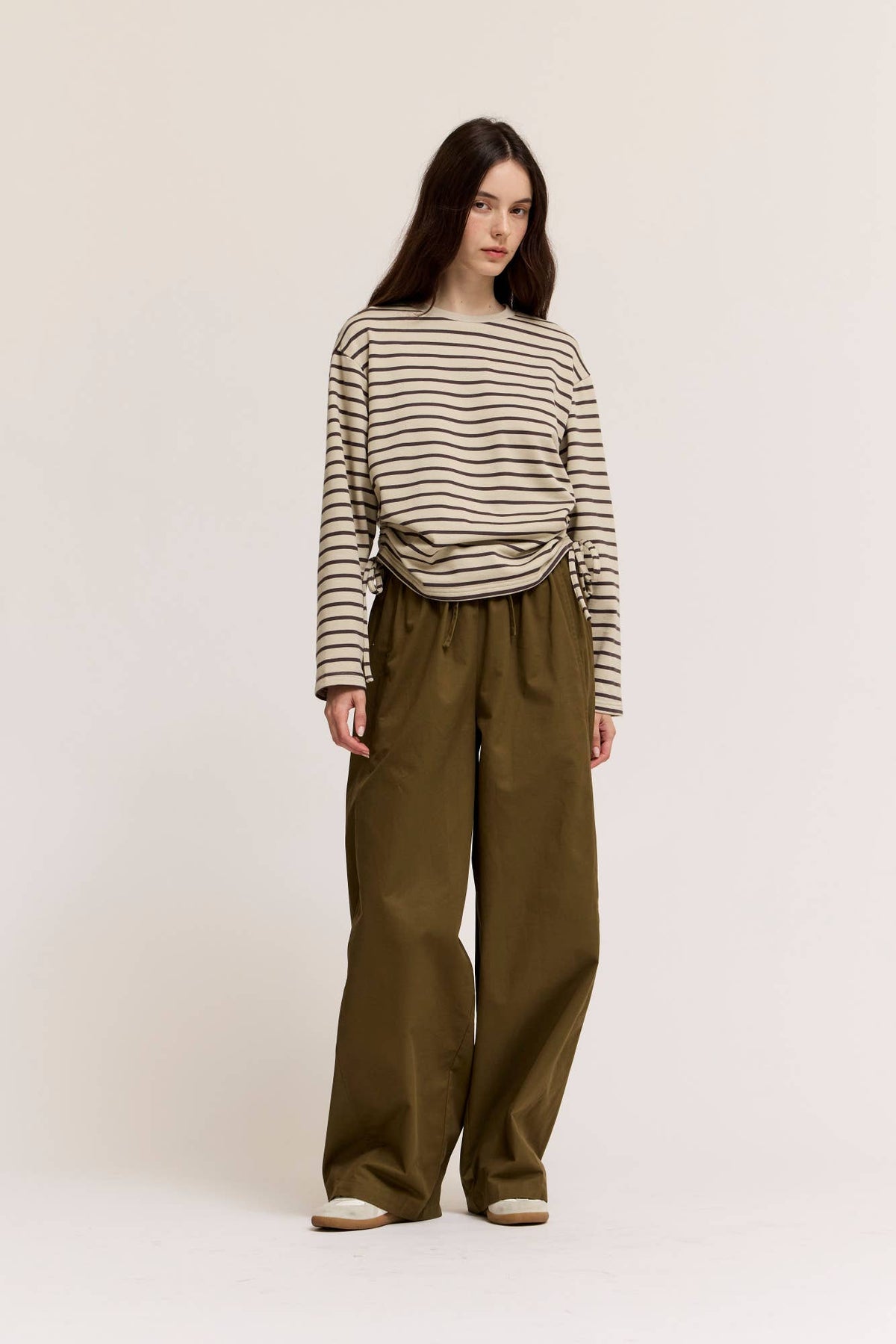 Side Drawstring Crewneck Sweatshirt - Haze Choco