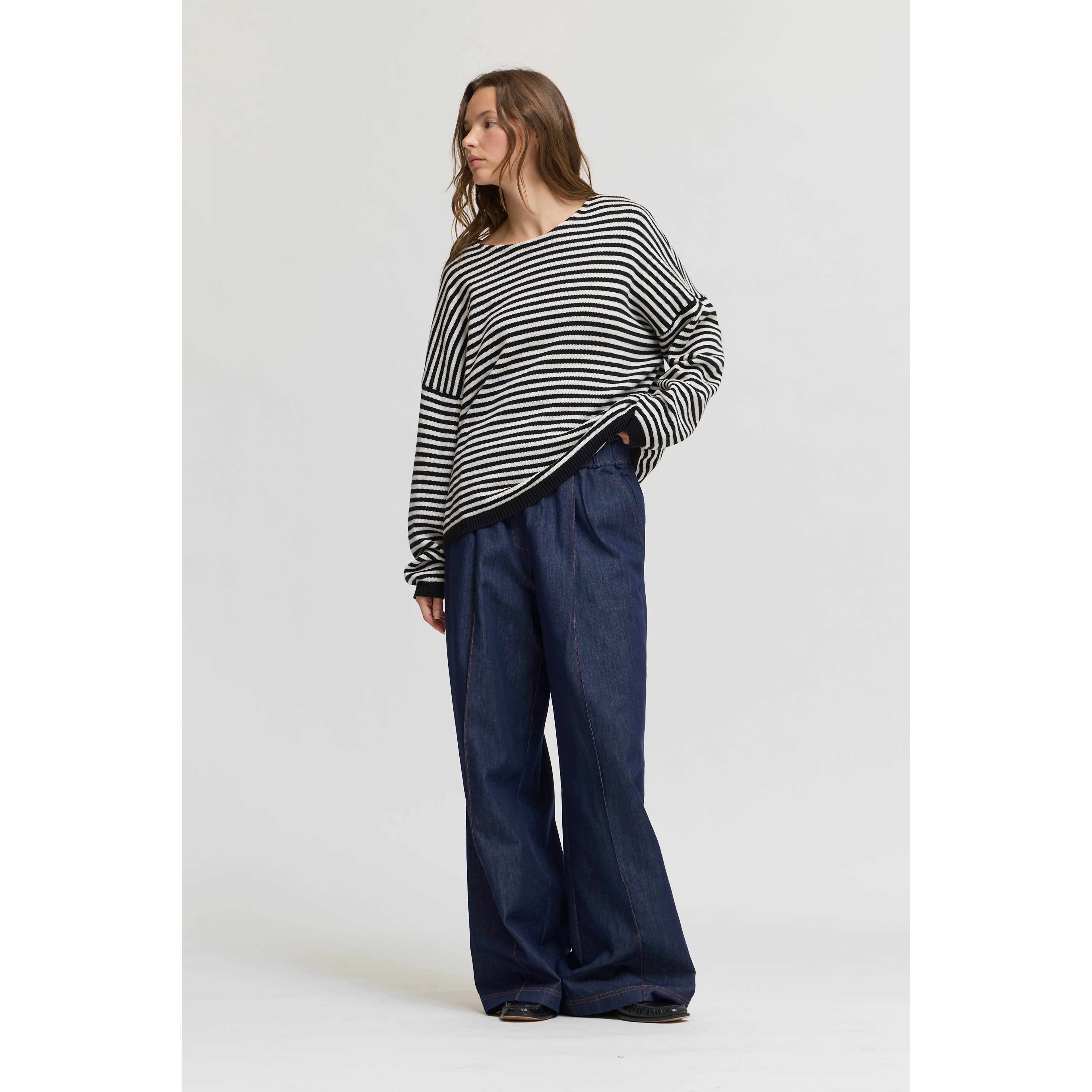 Loose Fit Cotton Sweater Top - Black/Ivory