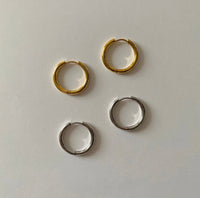 Minimal Hoop 2.0 Earring