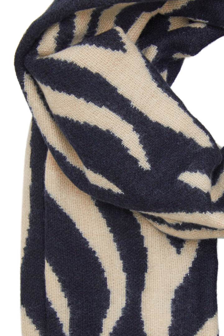 Ronda Scarf