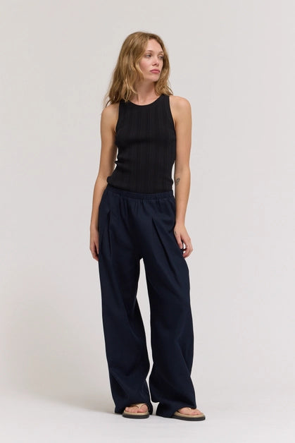Linen Tuck Pants