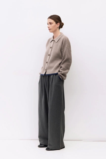 The Hans Cardigan - Taupe/Navy