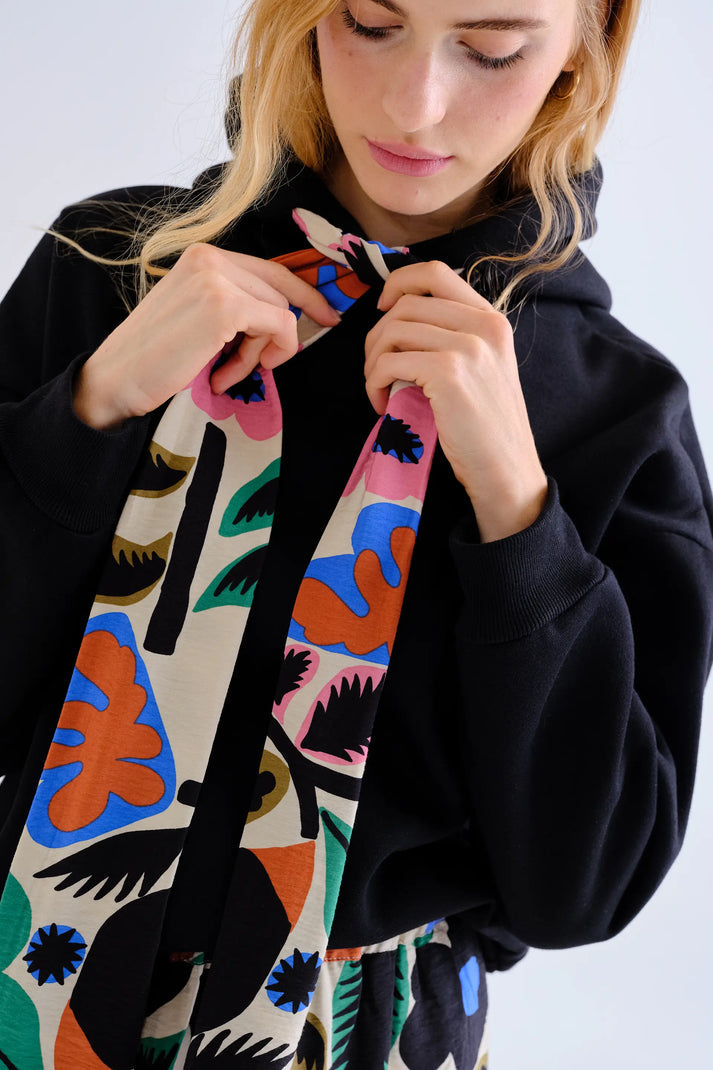 Black Hoodie With Neo Garden Printed Tie