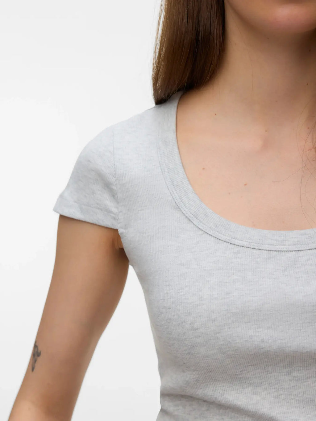 Chloe U-Neck Short Sleeve Top