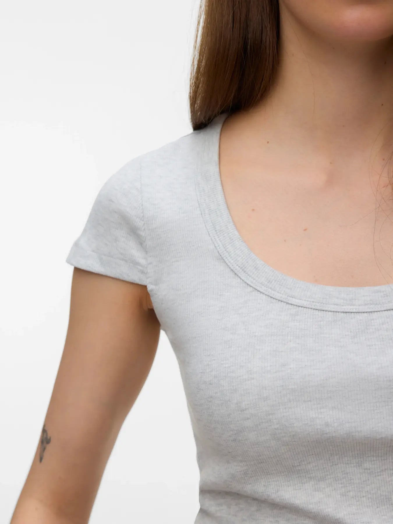Chloe U-Neck Short Sleeve Top