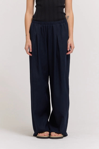 Linen Tuck Pants