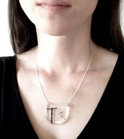Drop Crow Pole Necklace