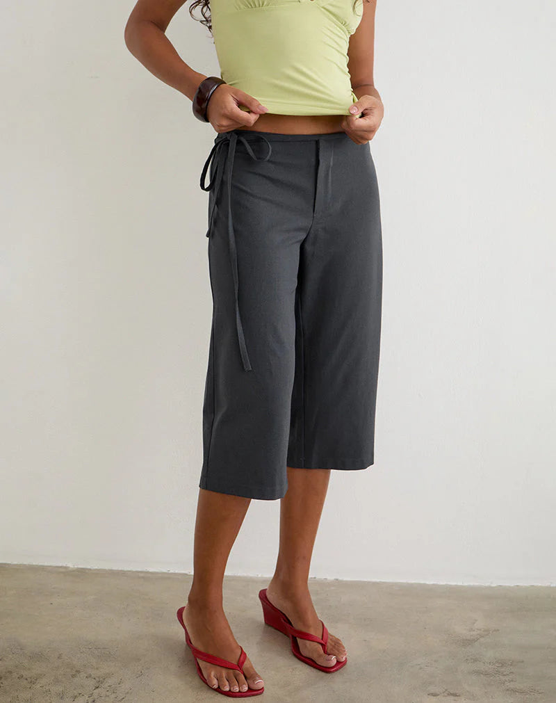 Vimira Tailored Capri - Liquorice