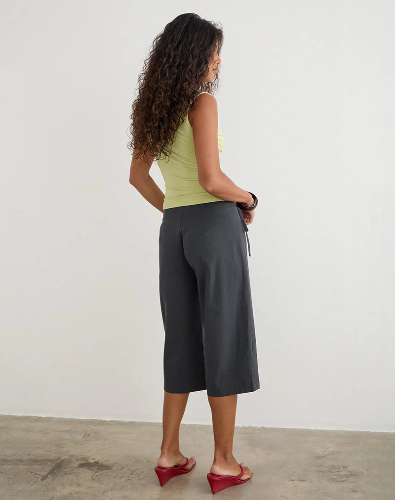Vimira Tailored Capri - Liquorice