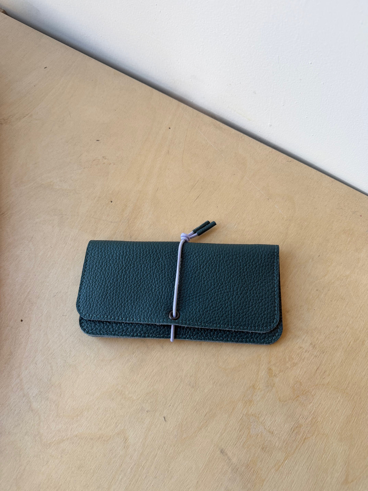 Knot Wide Wallet