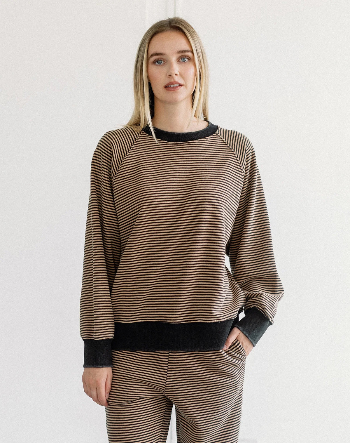 Mini Stripe Crew - Washed Black/Tan