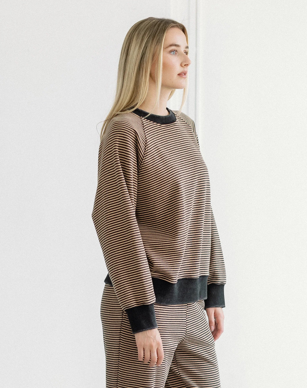 Mini Stripe Crew - Washed Black/Tan