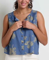 Manzana Button Front Tank - North Shore Bouquet