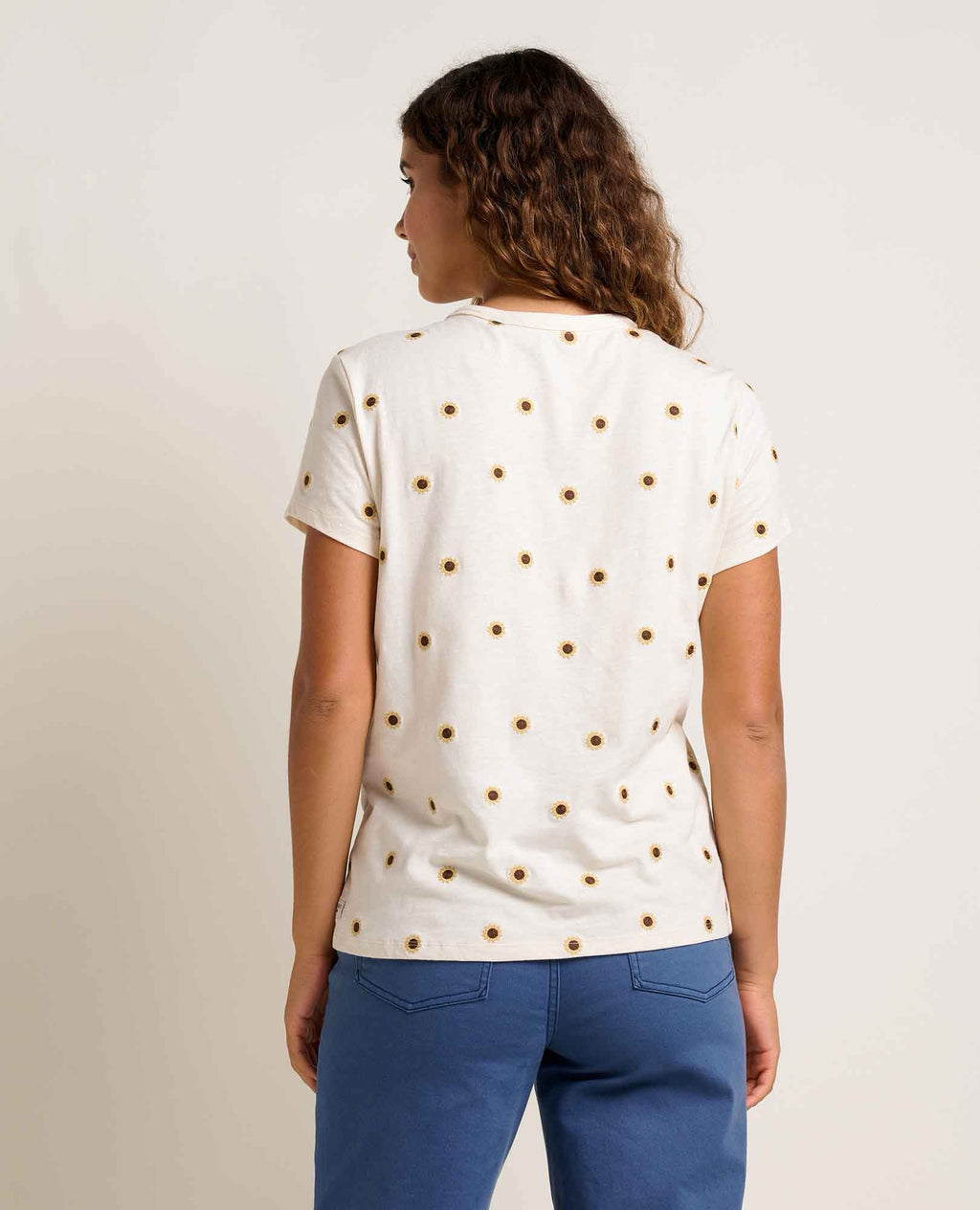 Primo Embroidered T Shirt - Salt Sunflower