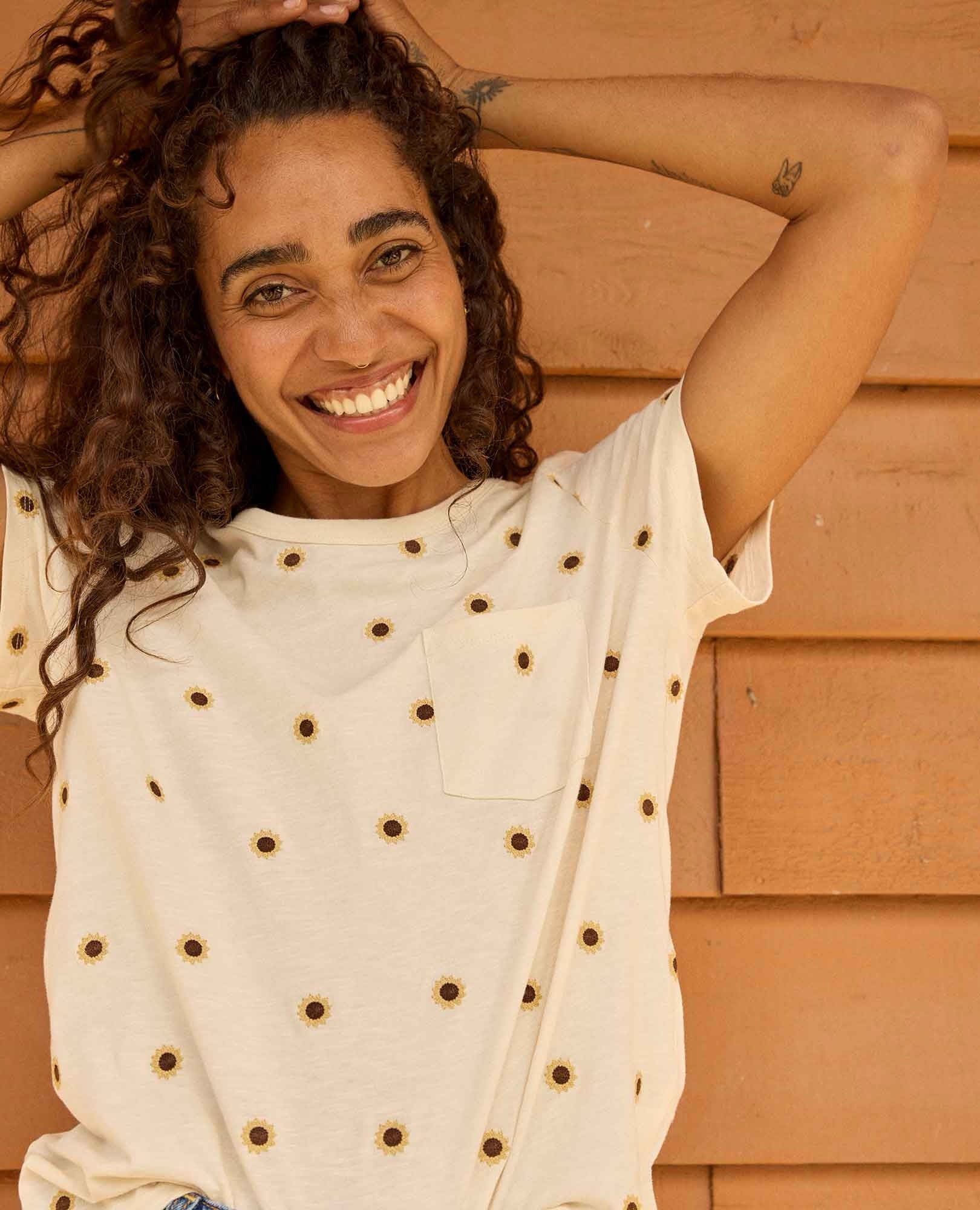 Primo Embroidered T Shirt - Salt Sunflower