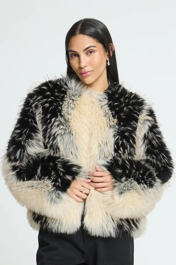 Flaxa Jacket - Spotted Faux Fur