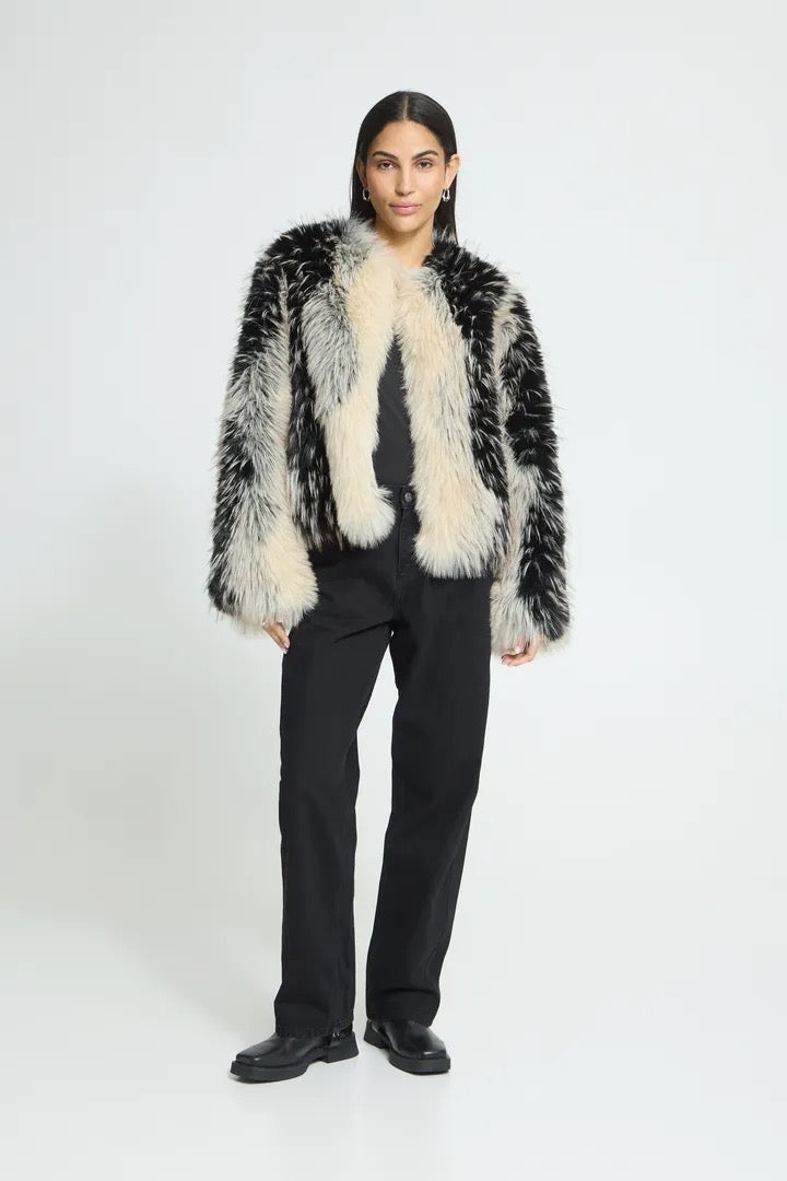 Flaxa Jacket - Spotted Faux Fur