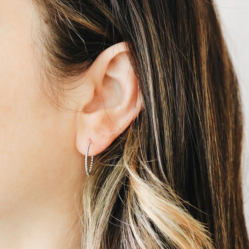 Asfera Thin Medium Hoop Earrings