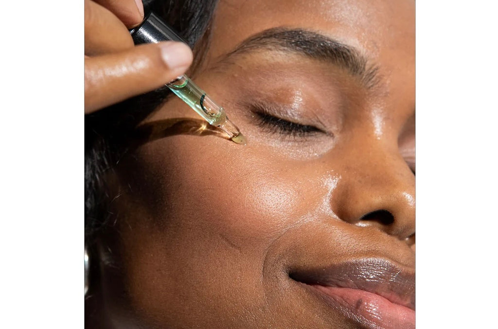 Cucumber Tea Brightening Eye Serum