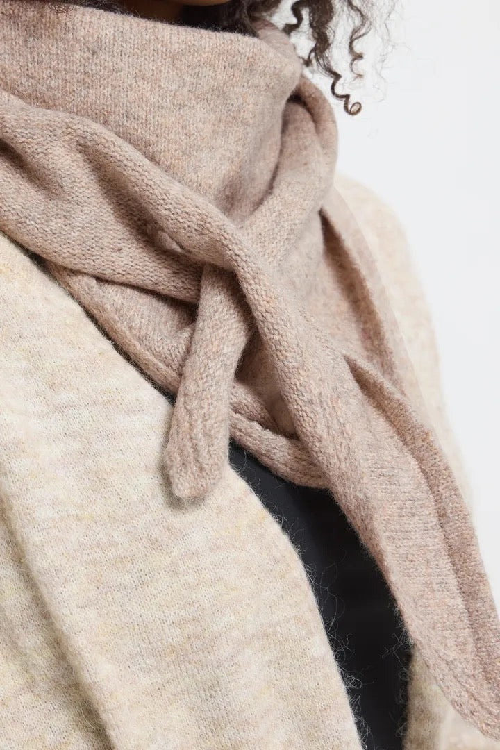 Gry Scarf