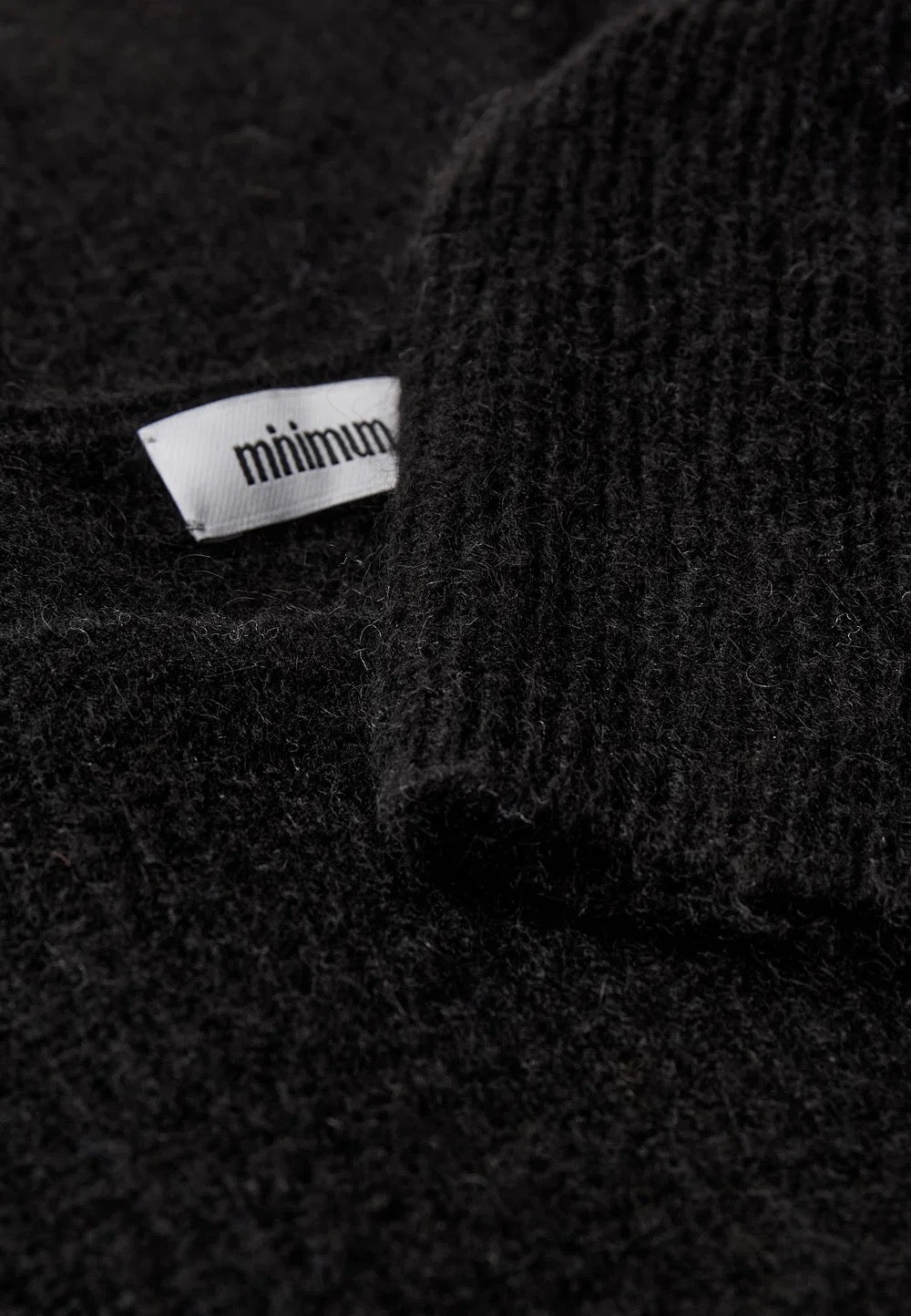 Calaha Sweater - Black