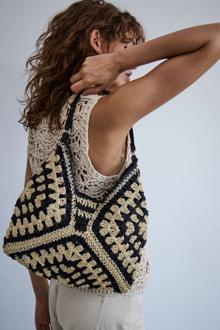 Lysara Shoulder Bag