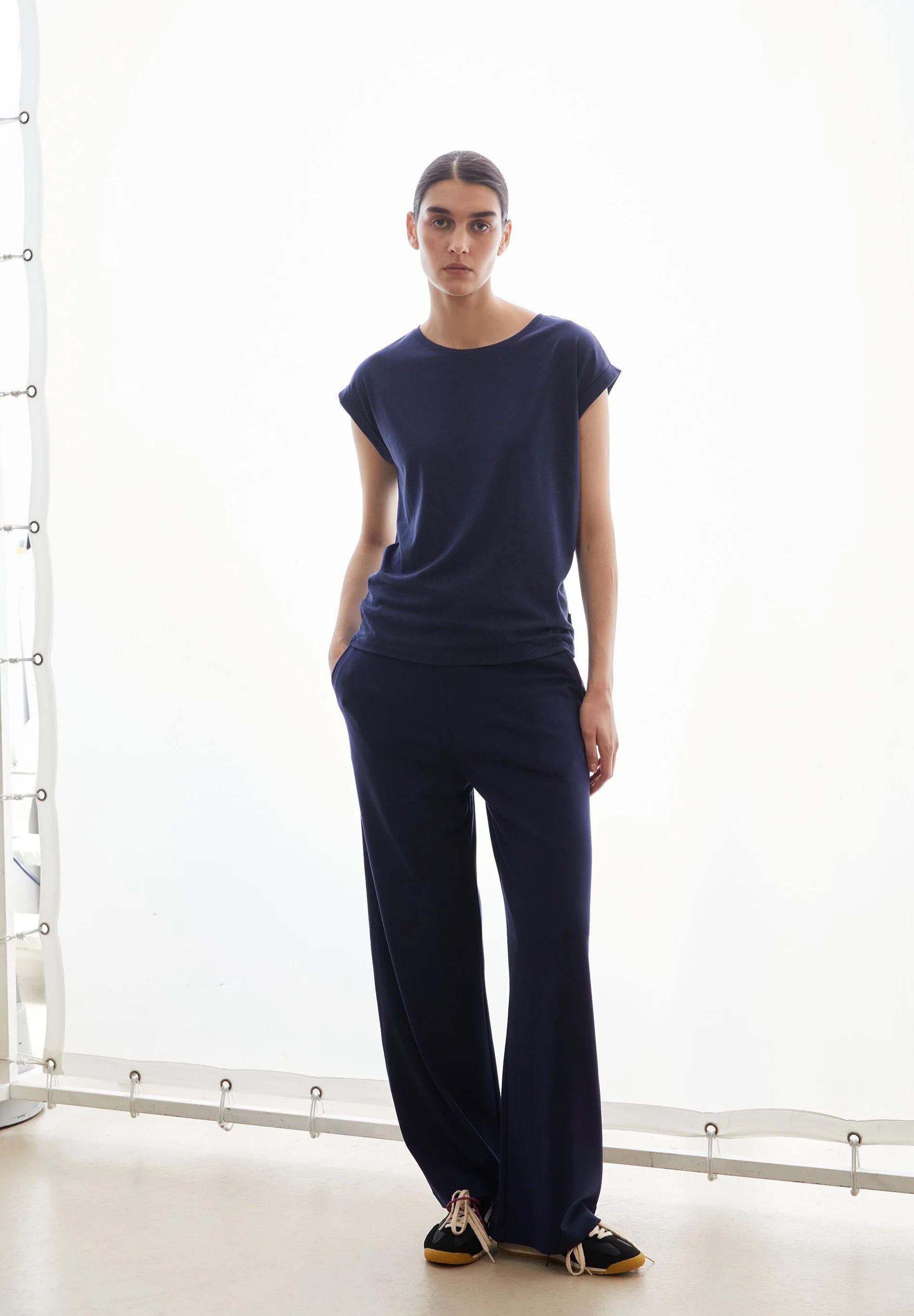 Jilaana T Shirt - Tinted Navy