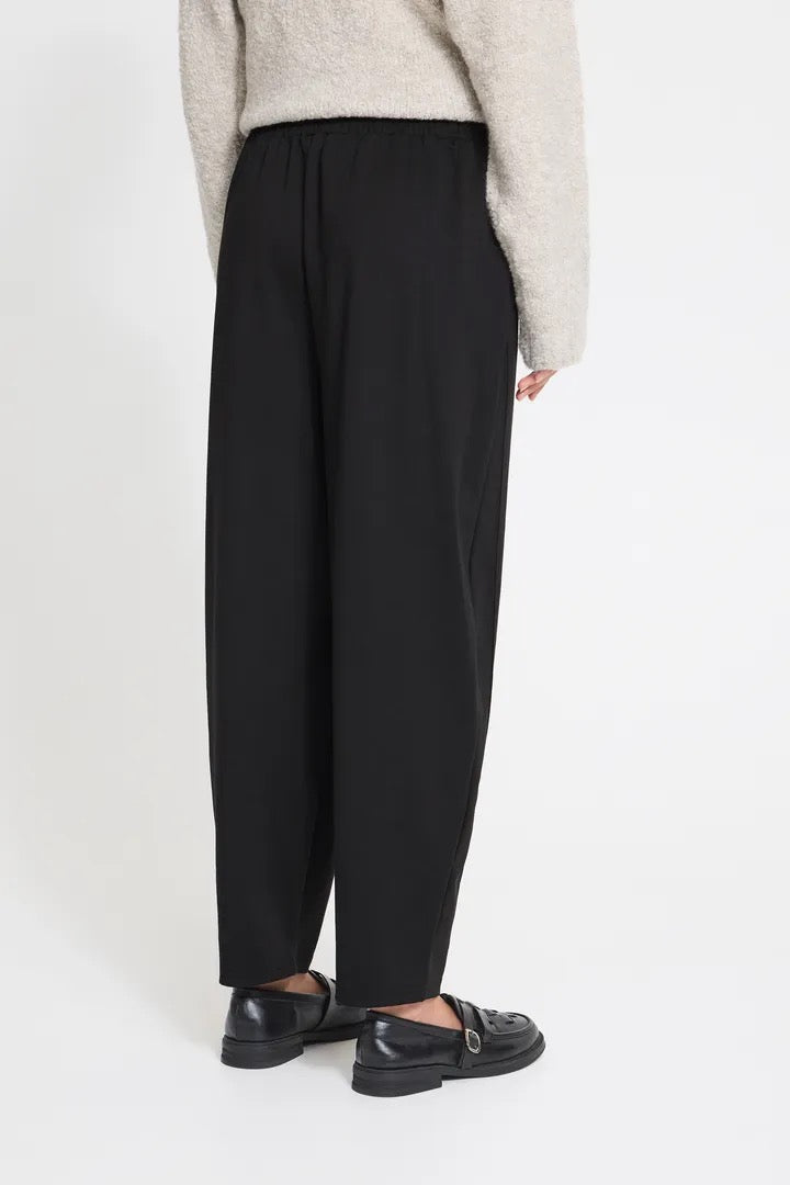 Kate Barrel Pant - Black