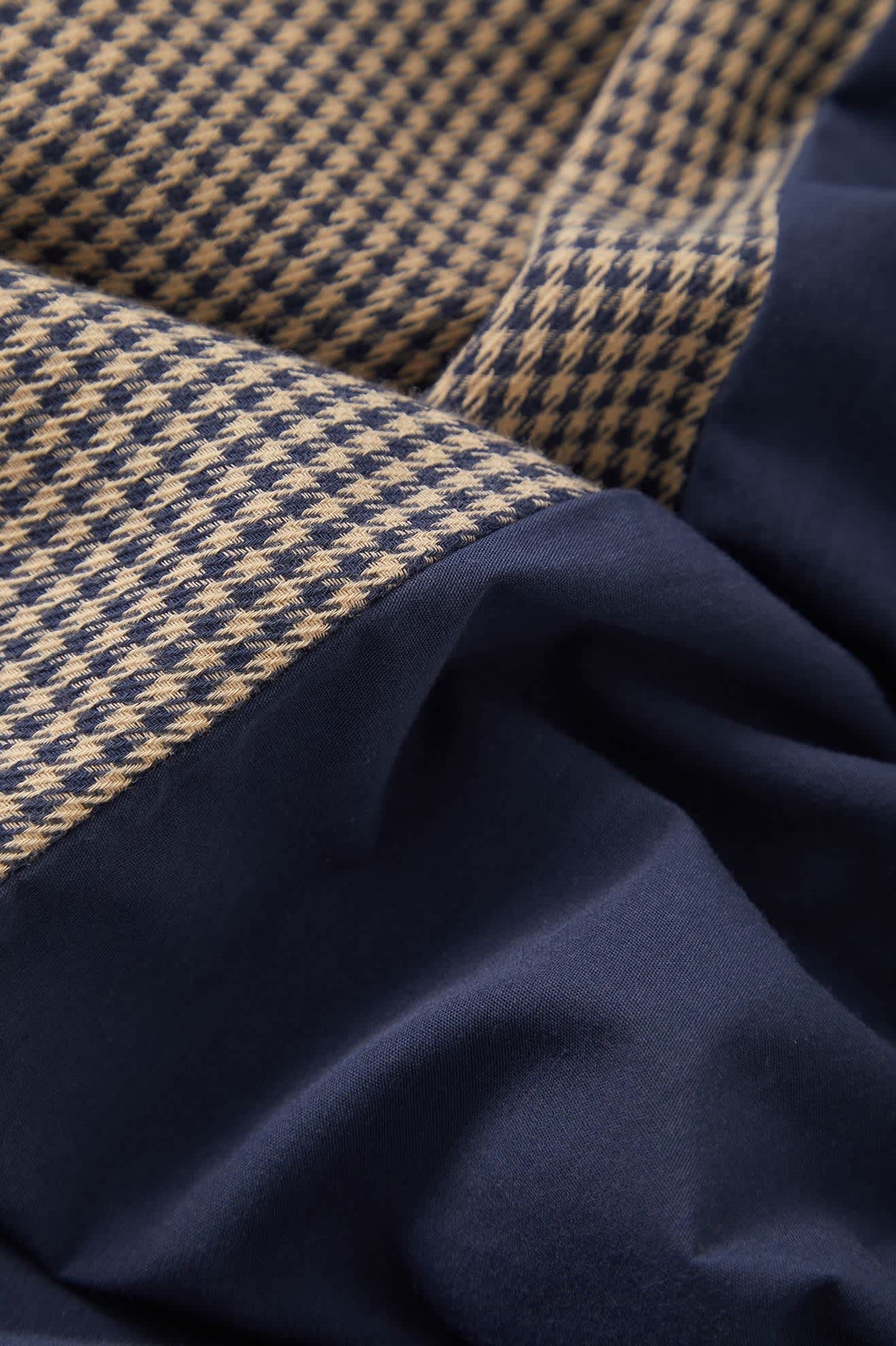 Cru Short Sleeve Woven - Classic Navy Colourblocked
