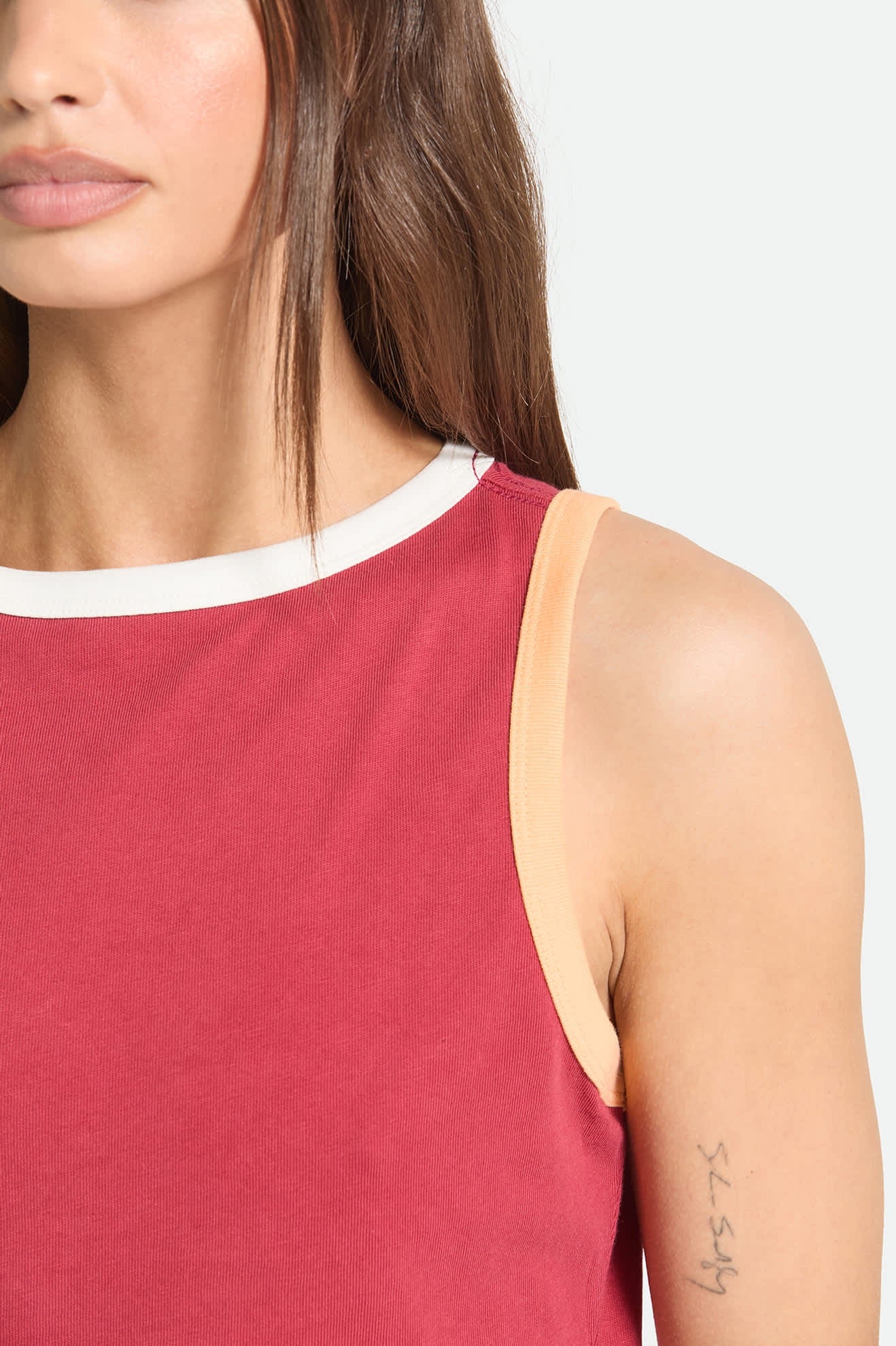 Carefree Organic GD Cropped Tank - Robust Red
