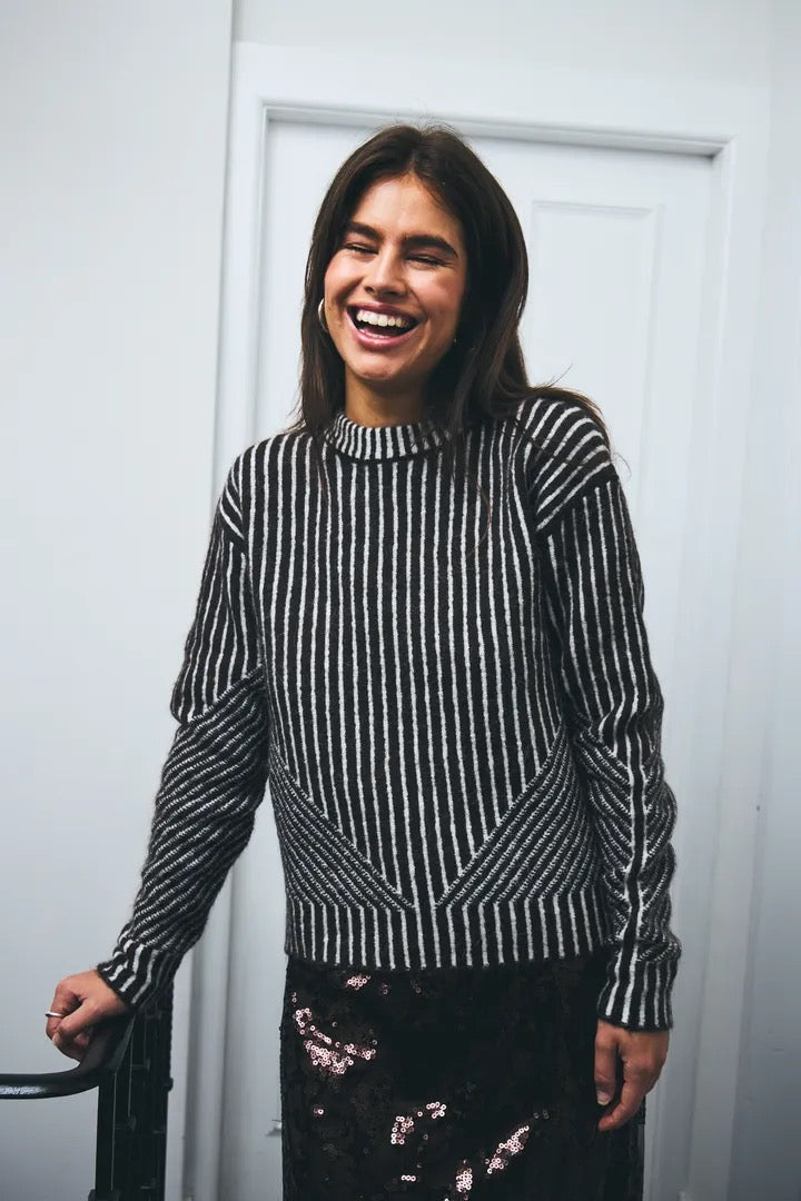 Kamara Long Sleeve Stripes Pullover - Chocolate
