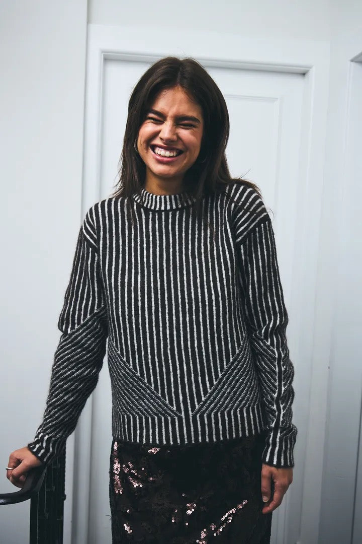 Kamara Long Sleeve Stripes Pullover - Chocolate