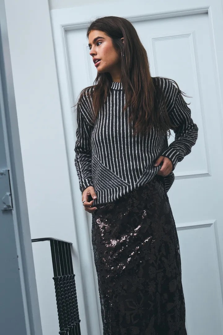 Kamara Long Sleeve Stripes Pullover - Chocolate