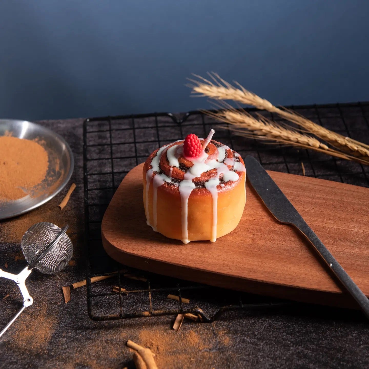 Cinnamon Roll Candle