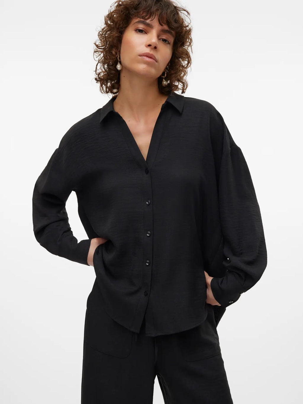 Melaney Queeny Long Sleeve Woven Top