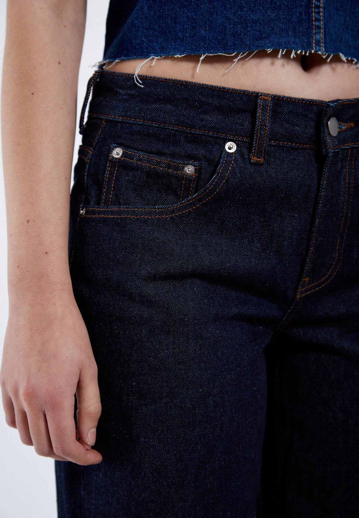 Rhue Low Wide Jeans - Stream Rinse