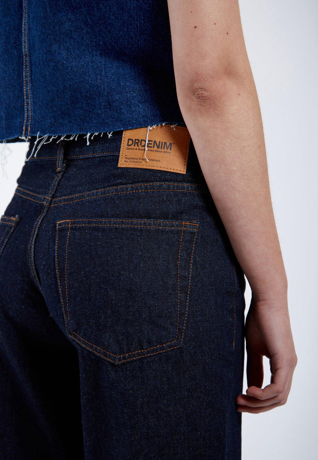 Rhue Low Wide Jeans - Stream Rinse