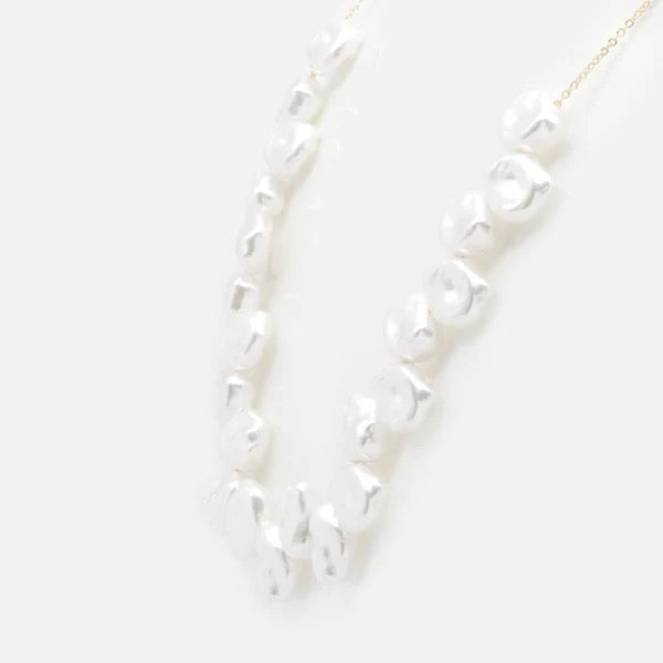Gold Necklace With Flat Pearls