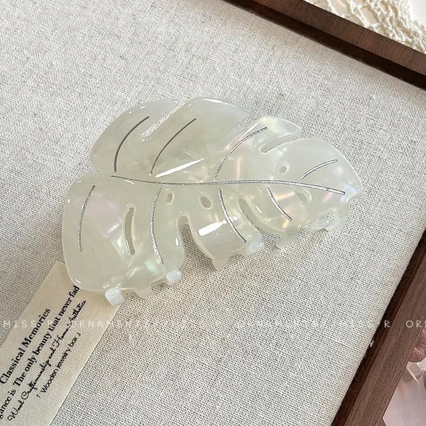 Iridescent Leaf Hair Claw