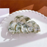 Iridescent Leaf Hair Claw