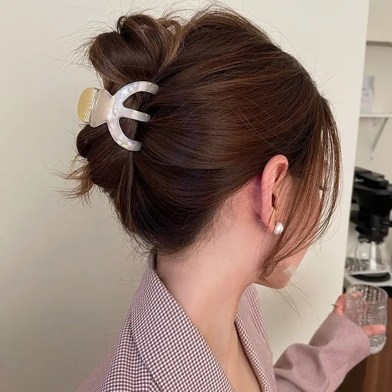 Small Hair Claws