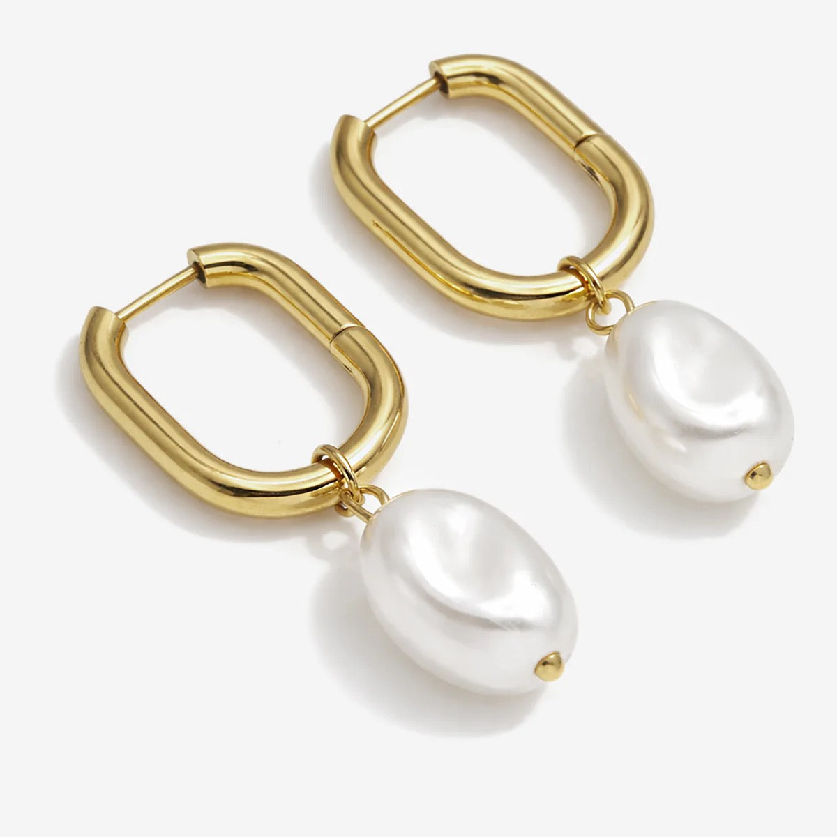 Oval Hoops With Round Pearl