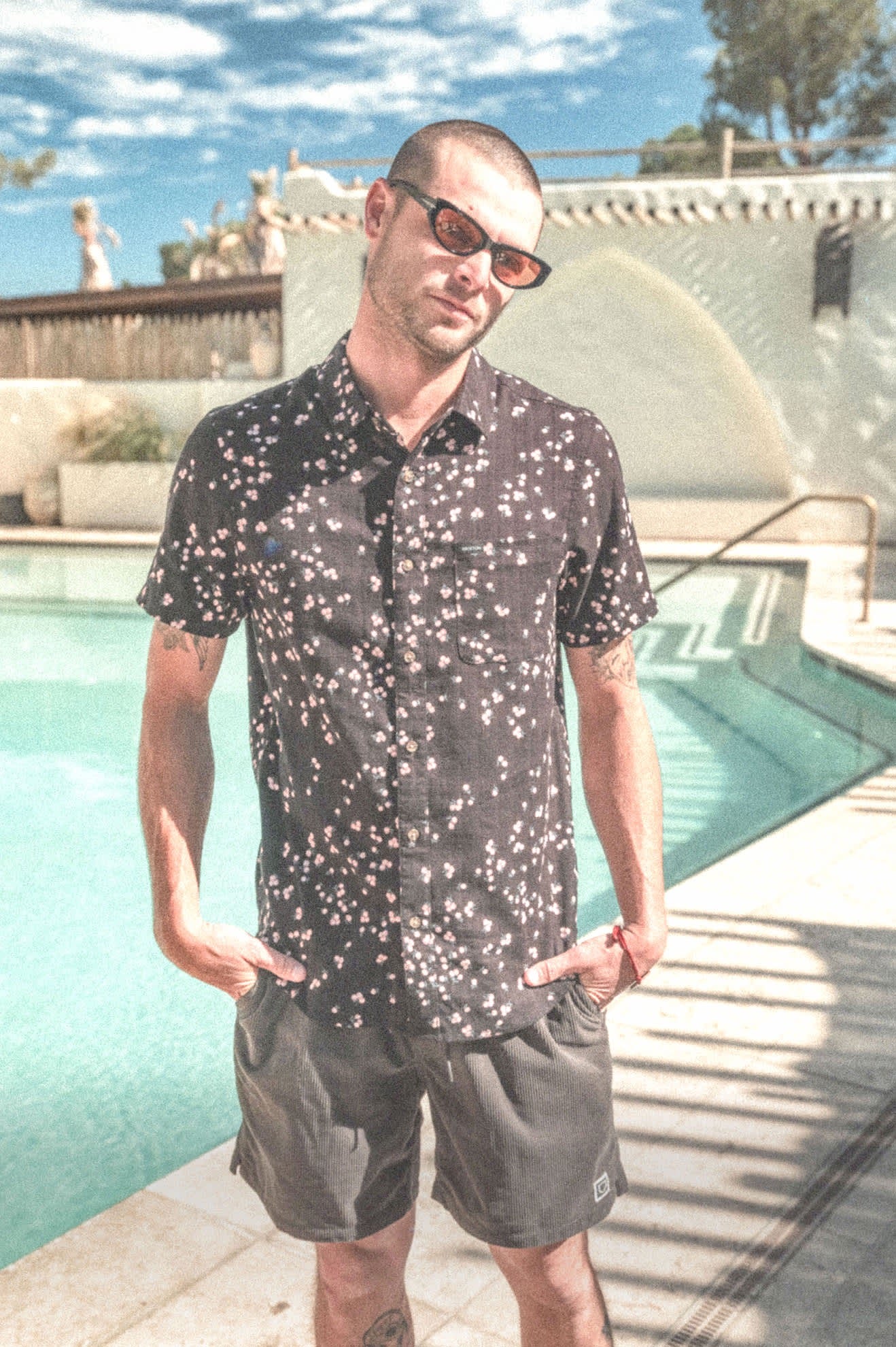 Charter Slub Short Sleeve Woven - Black/Pink
